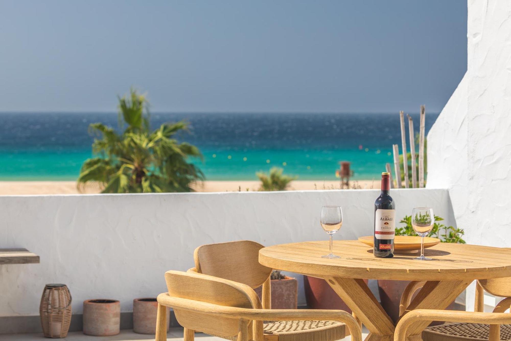 Los Lances Beach Apartments ตาริฟา ภายนอก รูปภาพ